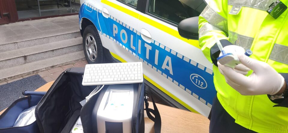 Un șofer care a consumat canabis, depistat de polițiști în trafic