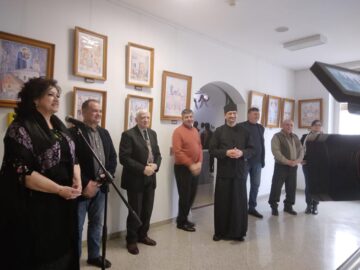 Public numeros și multă emoție la vernisajul expoziției de pictură semnate de Dimitrie Roman, la Muzeul de Istorie Suceava