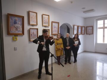 Public numeros și multă emoție la vernisajul expoziției de pictură semnate de Dimitrie Roman, la Muzeul de Istorie Suceava