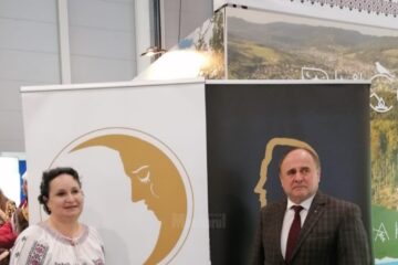 Ruta Culturală „Pe urmele geniilor” a fost promovată de Consiliile Județene Suceava și Botoșani la Targul de Turism al României