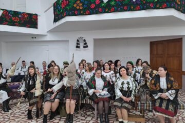 Simpozionul „Armonie prin joc și cânt, port și cuvânt”, ediția a XI-a, la Cajvana