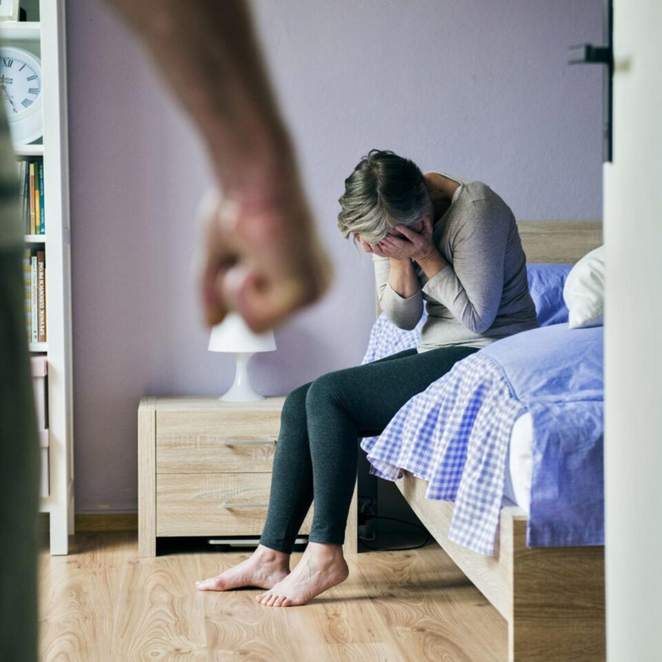 Aproape nicio zi fără bătăi în familie sesizate la poliție