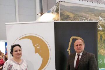 Ruta Culturală „Pe urmele geniilor” a fost promovata de consiliile județene Suceava și Botoșani la Târgul de Turism al României