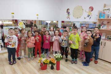 Preșcolari și elevi din județele Suceava și Botoșani au participat la campania ,,Un gând bun de mărțișor”