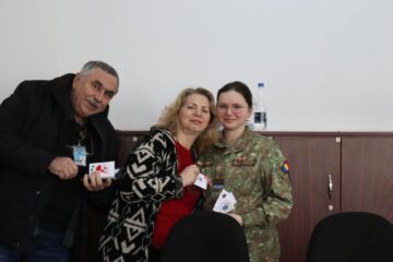 Elevii militari au participat la „Atelierul de mărțișoare!”. Foto elev sergent Maria Găină