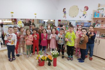 Preșcolari și elevi din județele Suceava și Botoșani au participat la campania ,,Un gând bun de mărțișor”