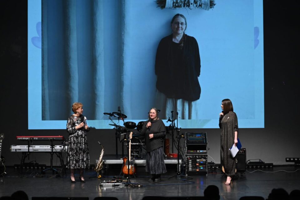 Victoria Zidaru, inițiator al proiectului Ferma de Artă, premiantă a Galei Femei de Succes