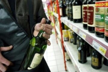 Furt vin, imagine generică