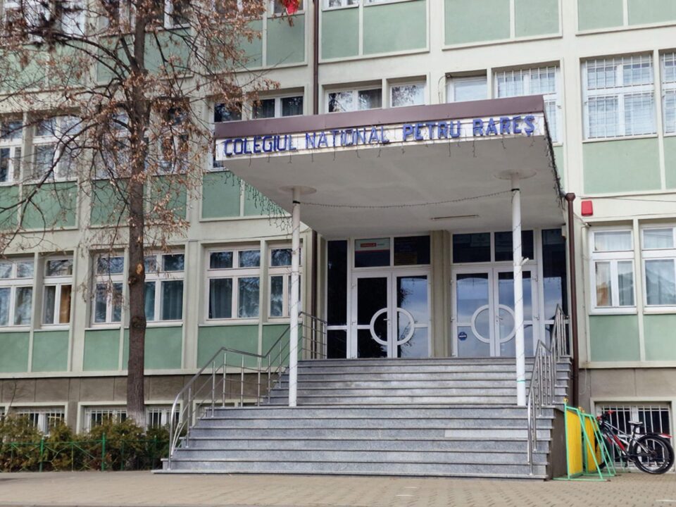 Examen de atestare a competențelor în limba franceză, sub patronajul Institutului Francez Iași, la Colegiul „Petru Rareș” Examen de atestare a competențelor în limba franceză, sub patronajul Institutului Francez Iași, la Colegiul „Petru Rareș”