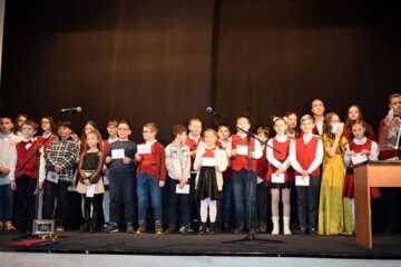 Elevi premiați