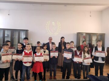 Elevi suceveni, premiați la Concursul Internațional de Matematică „LuminaMATH”