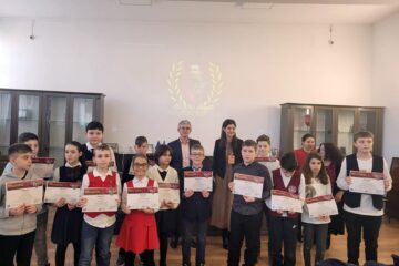 Elevi suceveni, premiați la Concursul Internațional de Matematică „LuminaMATH”