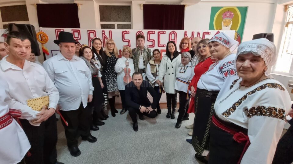 „Sărbătoarea Mărțișorului”, spectacol dedicat femeilor din Centrul de Recuperare Sasca Mică