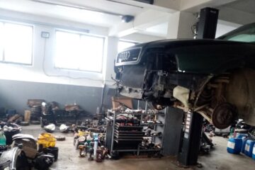 Activitatea atelierului de dezmembrări auto a fost suspendată până la intrarea în legalitate