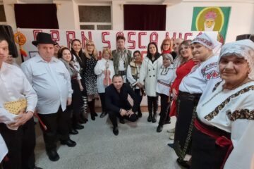 „Sărbătoarea Mărțișorului”, spectacol dedicat femeilor din Centrul de Recuperare Sasca Mică