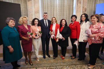 Delegația de femei din Suceava împreună cu Marcel Ciolacu și Gabriela Firea
