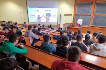 Întâlnire studenți-oameni de afaceri la USV