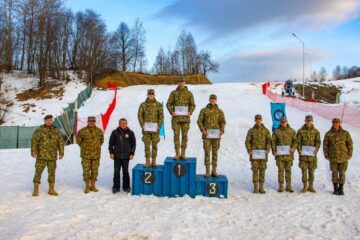 Competiție spectaculoasă de schi, cu elevii Colegiului Militar Câmpulung