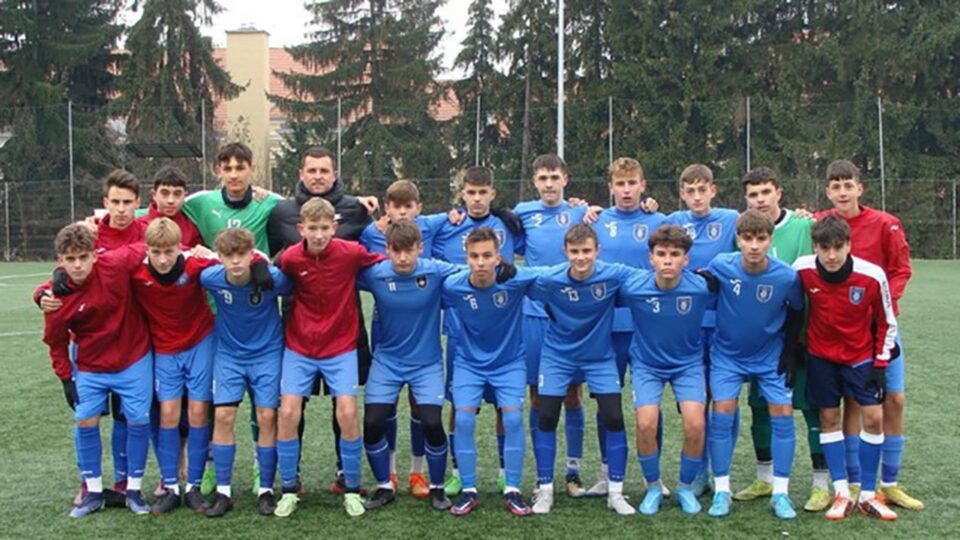 Fotbaliștii antrenați de Andrei Ițco luptă pentru calificarea în semifinalele Cupei Elitelor Fotbaliștii antrenați de Andrei Ițco luptă pentru calificarea în semifinalele Cupei Elitelor