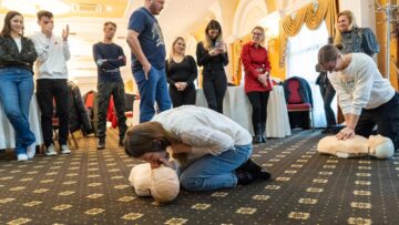 Toți cursanții s-au descurcat și au reușit să primească la final diplomele de absolvent a “Cursului de Acordare Prim Ajutor – Ambu-Life”