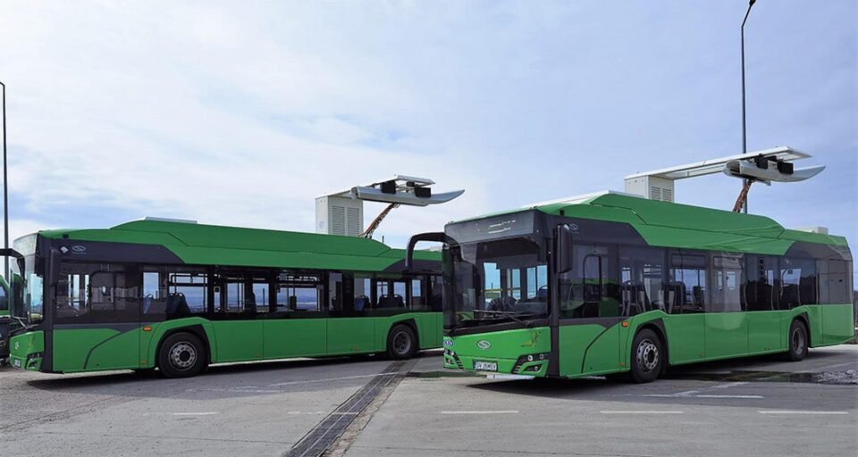 Parcul auto electric al TPL Suceava este de 62 autobuze electrice din care 40 de capacitate mare și 22 de capacitate mică – microbuze