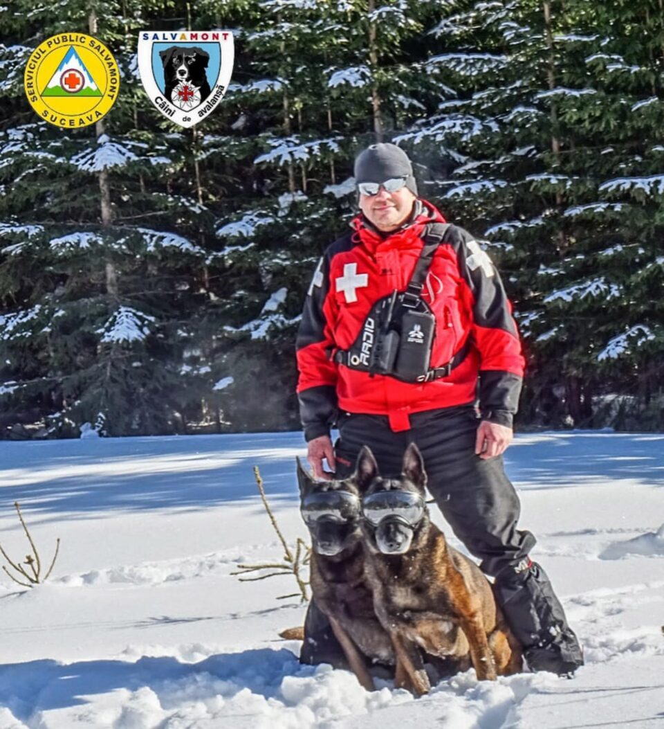 Unitatea canină a Salvamont Suceava și-a reînnoit brevetul de intervenții la avalanșe