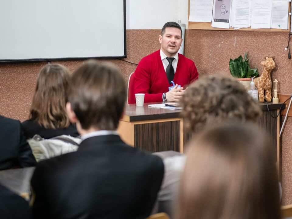 Repere pentru viata, la Colegiul E Hurmuzachi