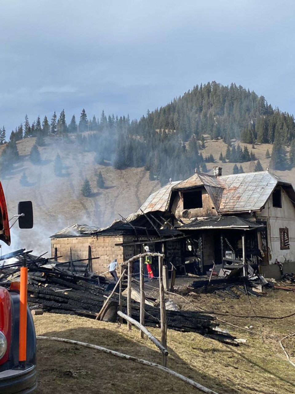 Ce s-a putut salva după incendiu