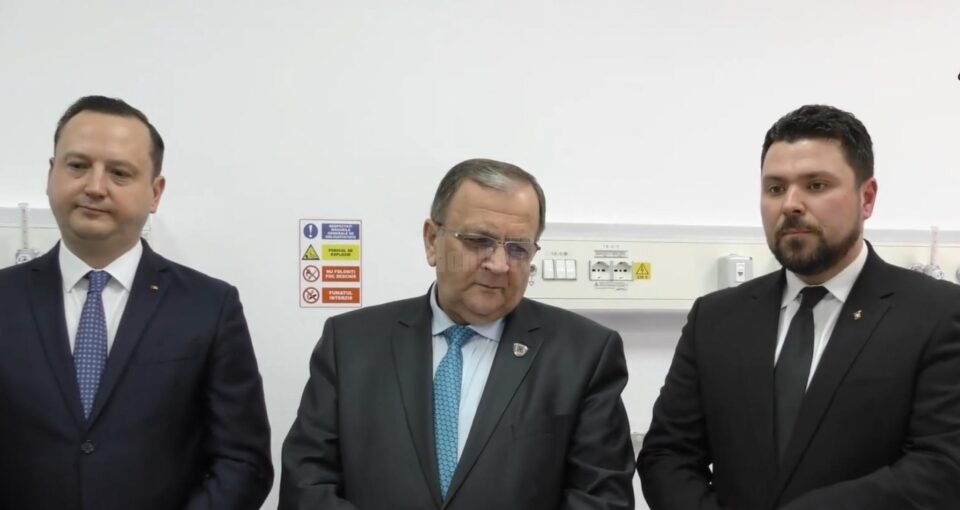 Autoritățile locale și judetene au participat la inaugurarea lucrărilor de modernizare de la secția de ortopedie a Spitalului Municipal Rădăuți