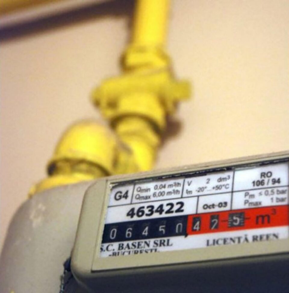Reprezentanții unei firme sucevene, cercetați pentru furt de gaz metan
