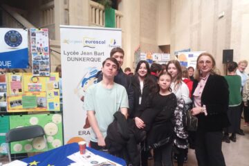 Elevi ai Colegiului de Artă Suceava au participat la o conferință internațională desfășurată în Franța