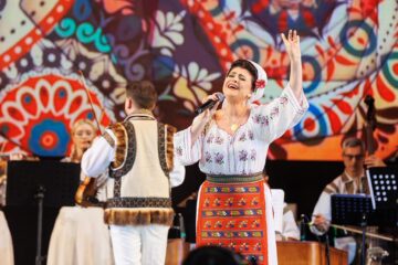 Turneul „Acasă-i România”, la Bacău