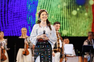Turneul „Acasă-i România”, la Bacău