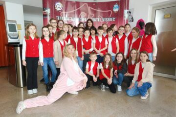 Ziua porților deschise la Teatrul Municipal „Matei Vișniec” Suceava