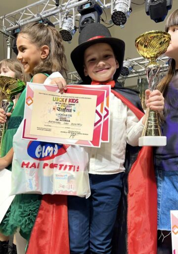 Elevi suceveni, pe podium la Festivalul de muzică „Lucky Kids”