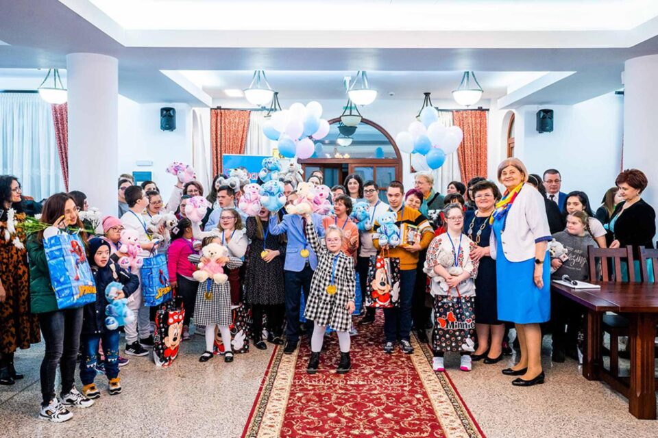 „Viață pentru copiii soarelui” – eveniment dedicat copiilor cu sindrom Down în Arhiepiscopia Sucevei și Rădăuților „Viață pentru copiii soarelui” – eveniment dedicat copiilor cu sindrom Down în Arhiepiscopia Sucevei și Rădăuților