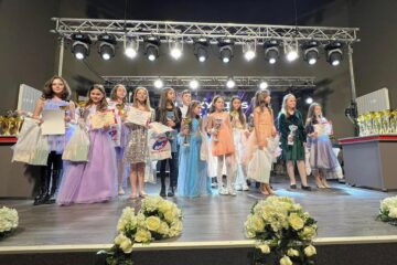 Elevi suceveni, pe podium la Festivalul de muzică „Lucky Kids”