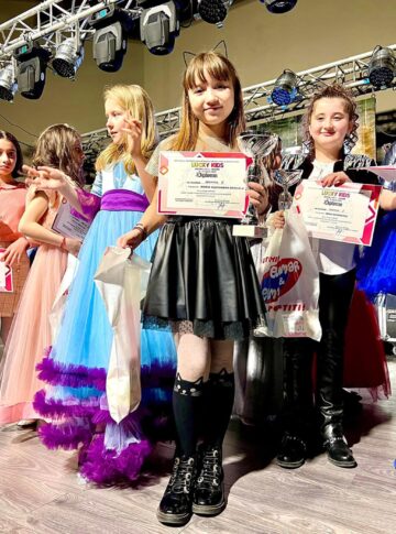Elevi suceveni, pe podium la Festivalul de muzică „Lucky Kids”