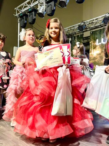 Elevi suceveni, pe podium la Festivalul de muzică „Lucky Kids”