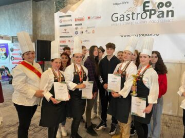 Medalie de argint pentru elevii liceului Vasile Deac