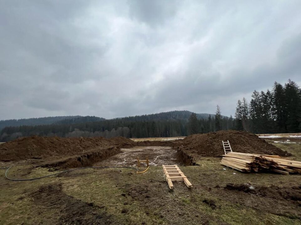 Au început lucrările la viitoarea Mănăstire de la Vadu Negrilesei