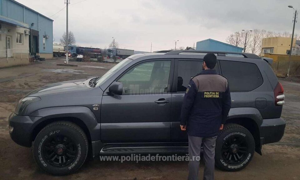Autoturismul a intrat în custodia Poliției de Frontieră