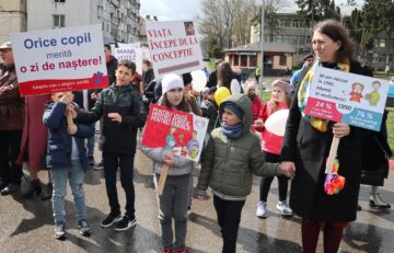 „Marșul pentru viață”, pe străzile din Fălticeni