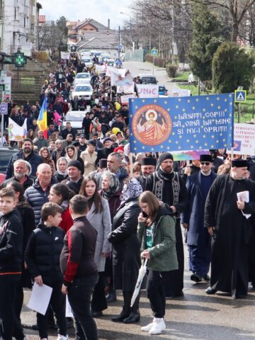 „Marșul pentru viață”, pe străzile din Fălticeni