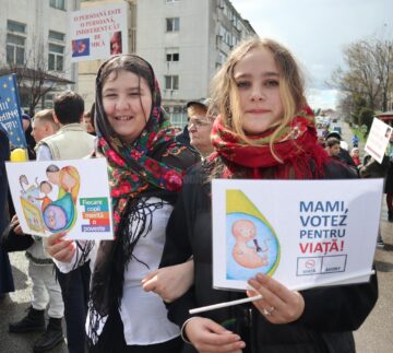 „Marșul pentru viață”, pe străzile din Fălticeni