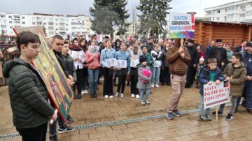 „Marșul pentru viață”, pe străzile din Fălticeni
