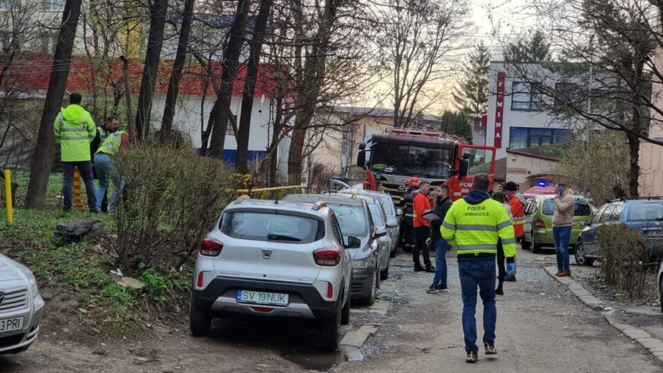 O persoană a fost rănită după o explozie care a avut loc într-un apartament