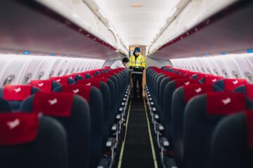 Compania românească AirConnect a început operarea zborurilor pe ruta Suceava – București și retur