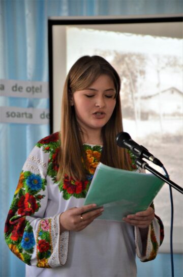 Oprișeni, vatră românească, meleag încărcat de istorie milenară din nordul înstrăinat al Bucovinei, străjuit de veșnicia gloriei Voievodului Ștefan cel Mare - la 605 ani