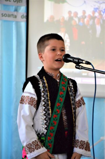 Oprișeni, vatră românească, meleag încărcat de istorie milenară din nordul înstrăinat al Bucovinei, străjuit de veșnicia gloriei Voievodului Ștefan cel Mare - la 605 ani